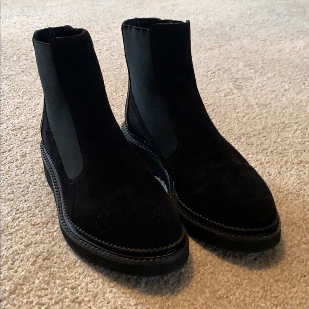 Aquatalia Chelsea boots size 9